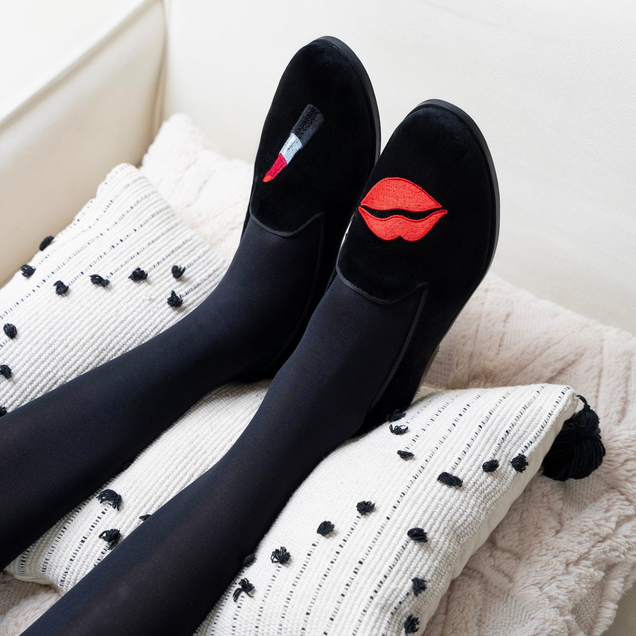 Lip Rouge - May Anthony