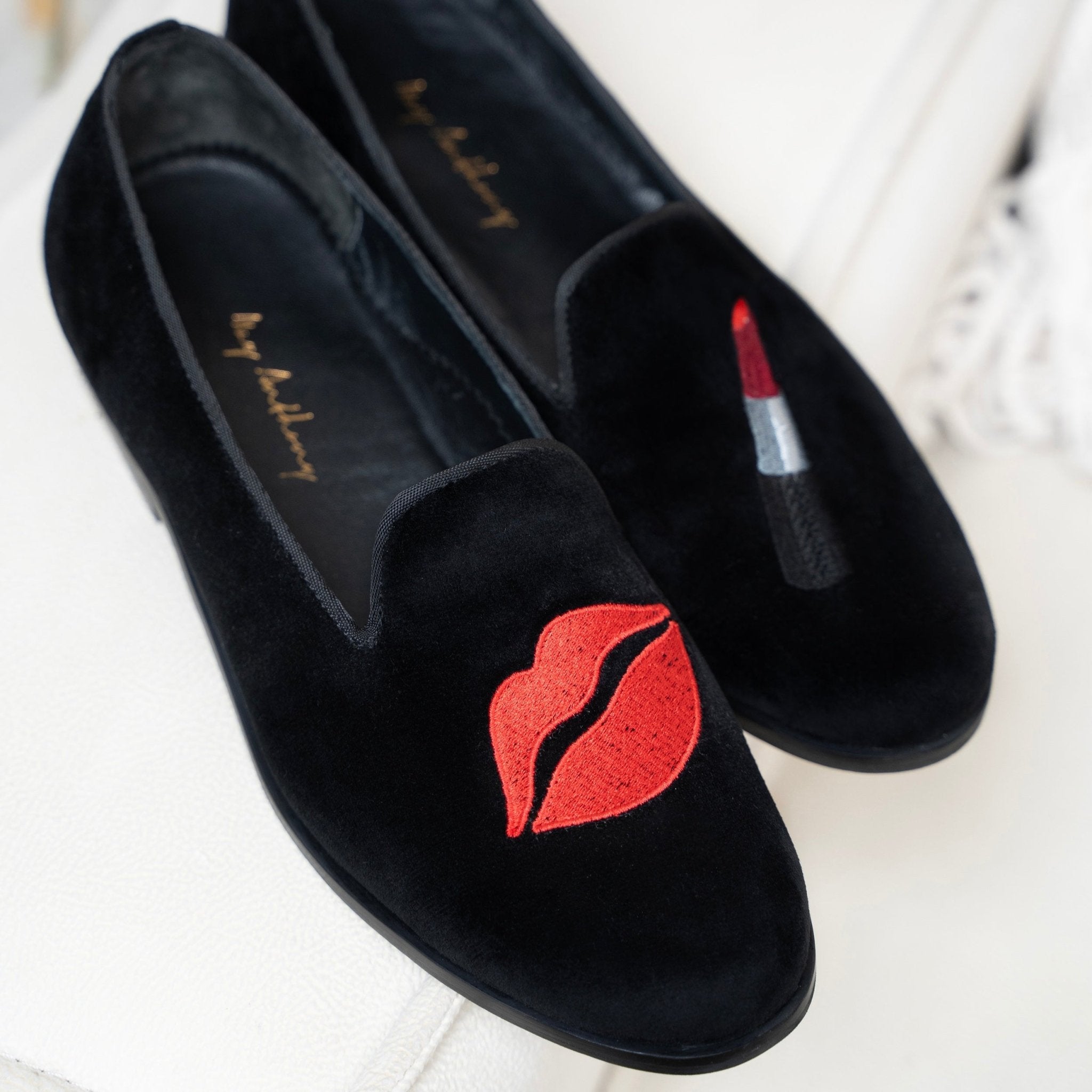 Lip Rouge - May Anthony