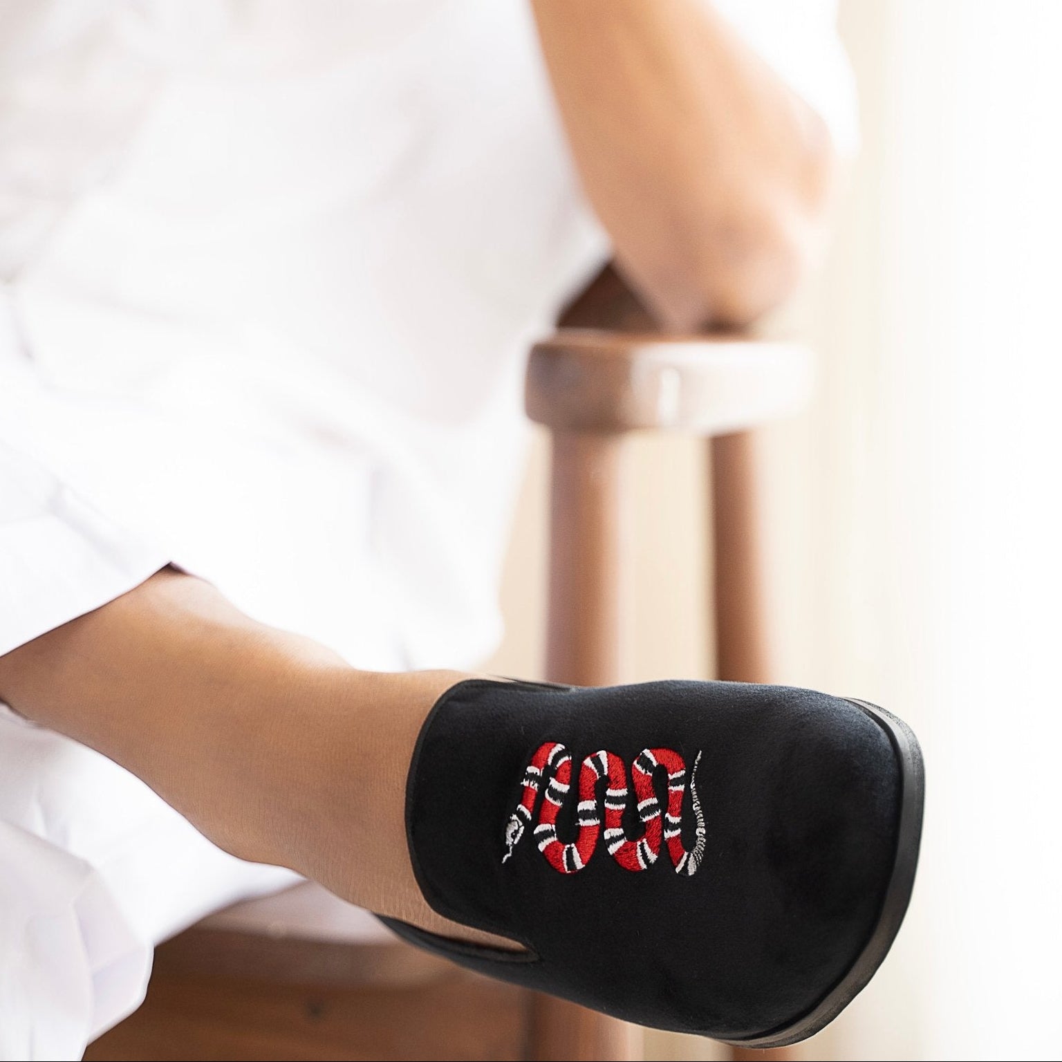 Scarlet - May Anthony